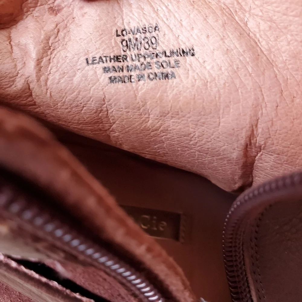 Louise Et Cie Womens Booties. Brown leather and suede. Size 9